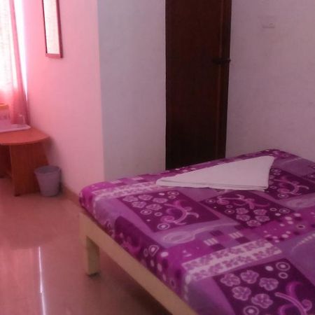Galaxy Comforts Hotel Mysore Habitación foto